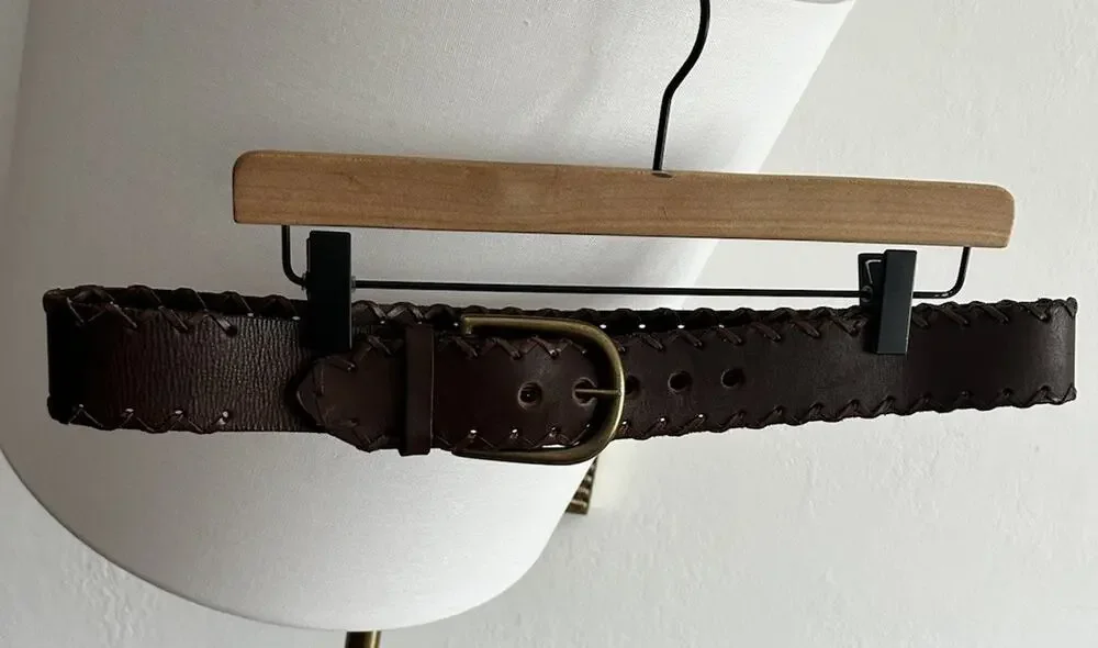 Gap Women’s Brown Leather Belt Stitch Trim Brass Buckle XL Western Cowgirl